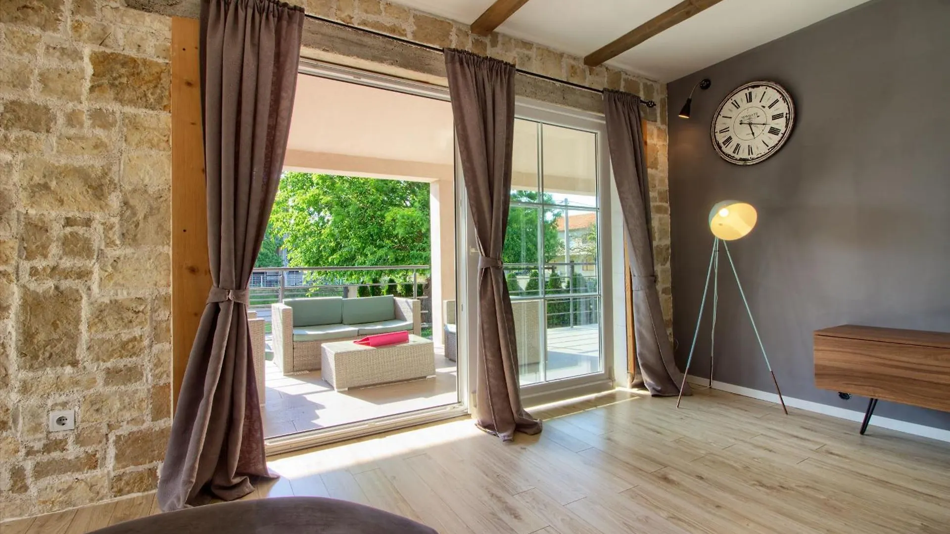 Ferienhaus In Arena Mit Privatem Pool Sisan Holiday home