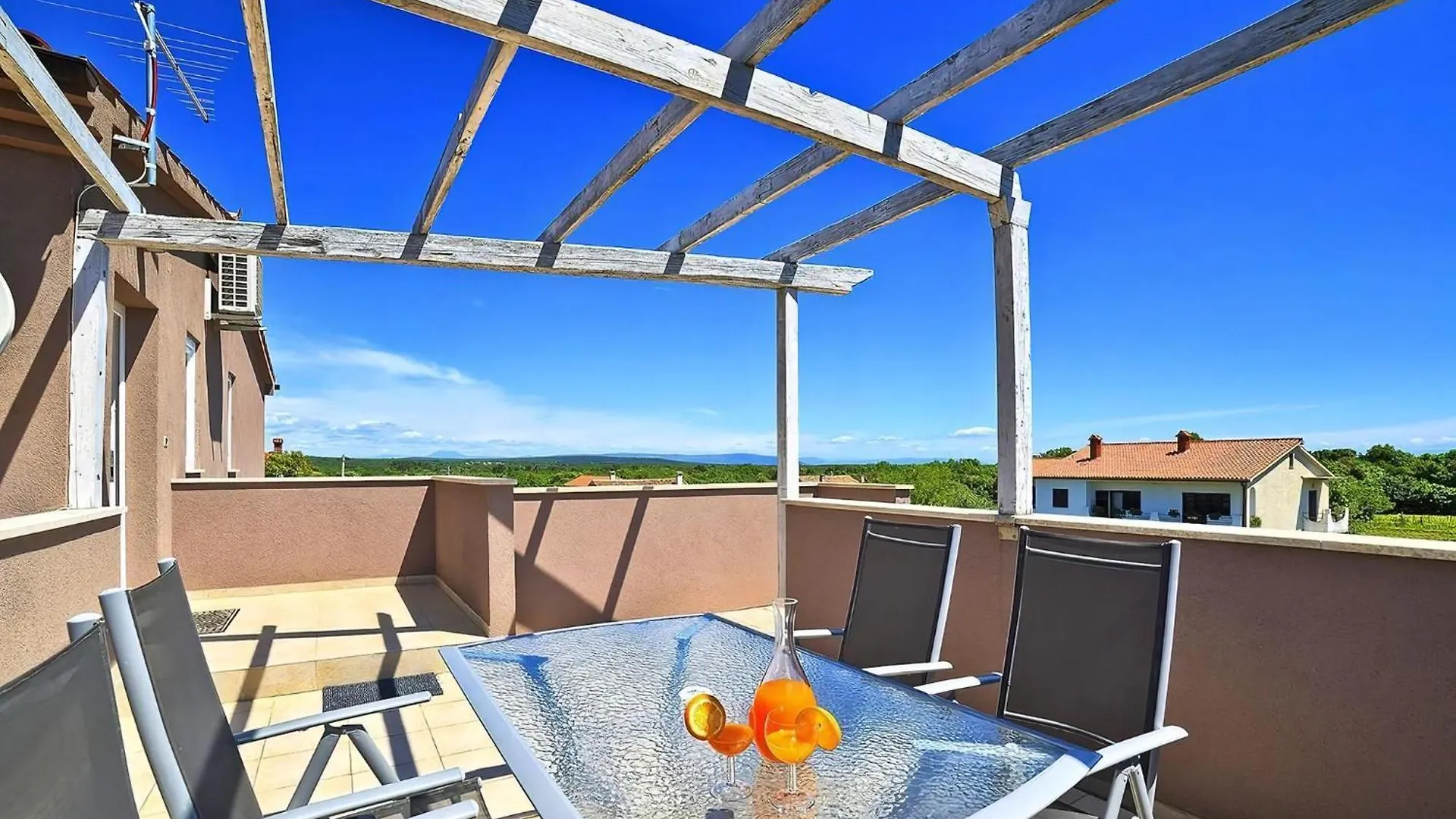 Holiday home Ferienhaus In Arena Mit Privatem Pool Sisan